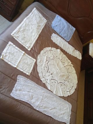 Jogo 7 Peças - Rendas Bordadas à Mão