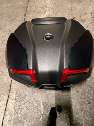 Baúl original Yamaha TMAX 560