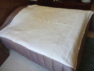 Toalha de algodão branca bordada