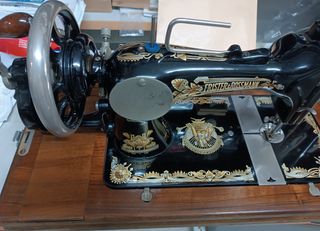 Máquina de Coserbde manivela