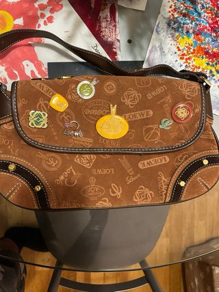 Bolso Loewe con Broches