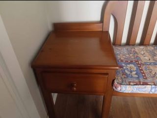 Banco teléfono madera antiguo