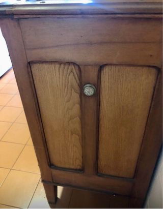 Nevera antigua de madera