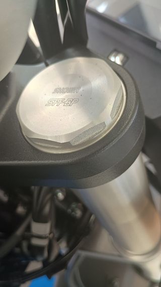 SUZUKI V STROM 800 TECH