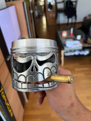 Cenicero Calavera Pistón