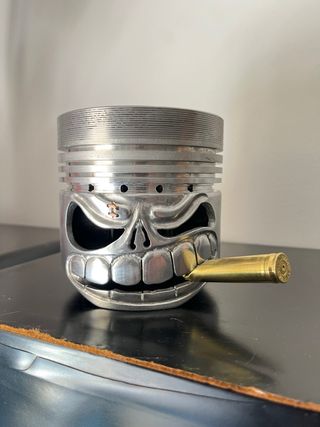 Cenicero Calavera Pistón