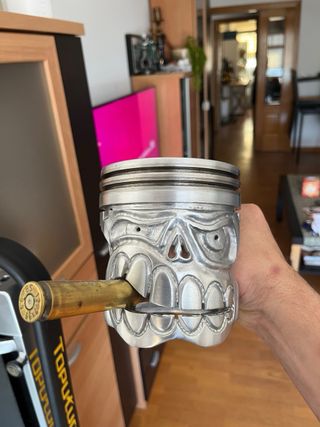 Cenicero Calavera Pistón