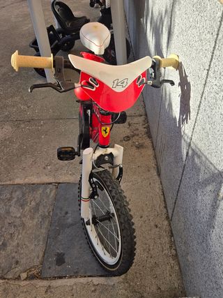 Bicicleta niño 14" usada