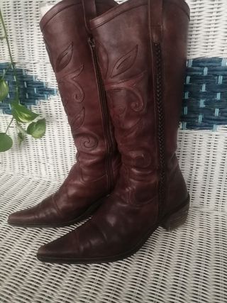 Botas de piel y cuero cowboy