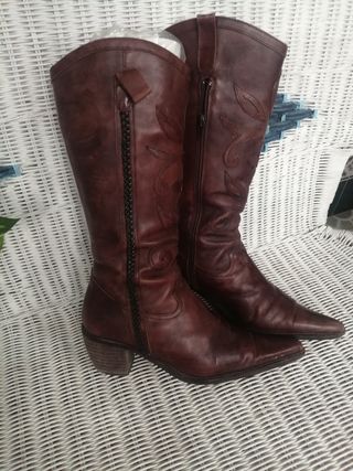 Botas de piel y cuero cowboy