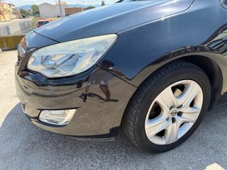Opel Astra 2011