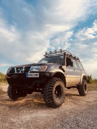 Nissan Patrol GR Y61 2001