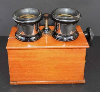 1566- Visor estereoscópico - c1900