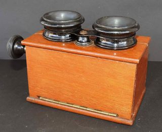 1566- Visor estereoscópico - c1900