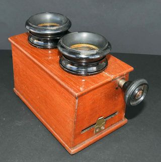 1566- Visor estereoscópico - c1900