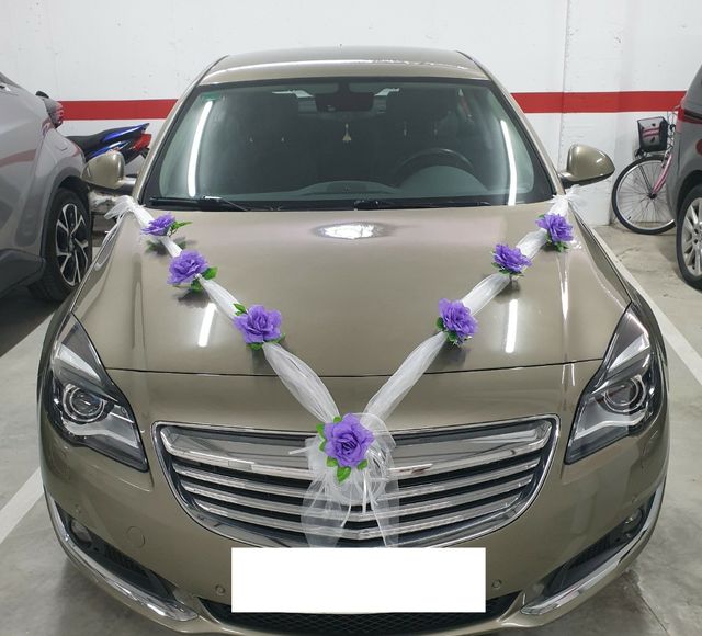 Adornos coche boda: Flores