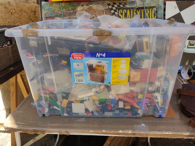 Gran lote de LEGO variado