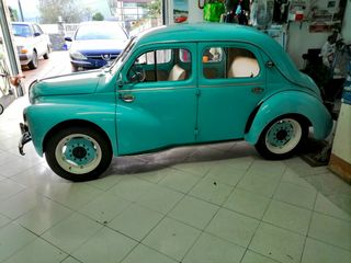 Renault 4/4 1958