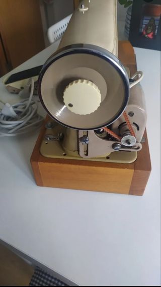 Maquina de coser SIGMA