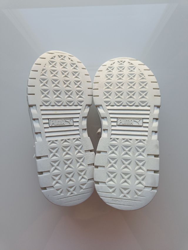 Zapatillas Puma niña - Talla 31