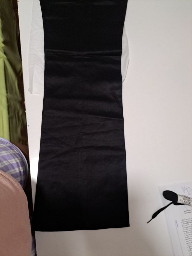 Pantalones de vestir corte recto.