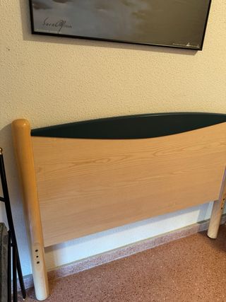 Muebles habitación infantil: escritorio + mesita