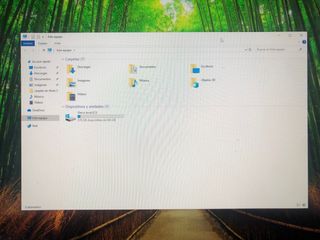 Apple iMac 21.5" Windows 10 pro + Ms office 2013