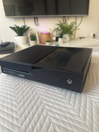 Xbox One - Negra. Impecable