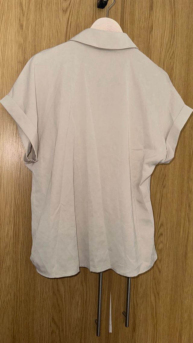 Blusa beige SHEIN talla S