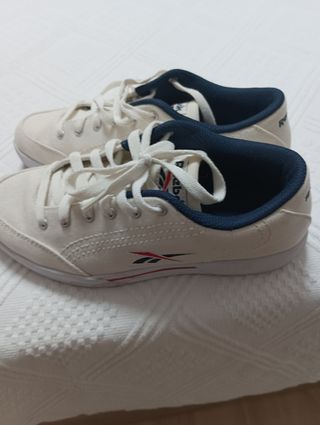 Zapatillas Reebok blancas y azules