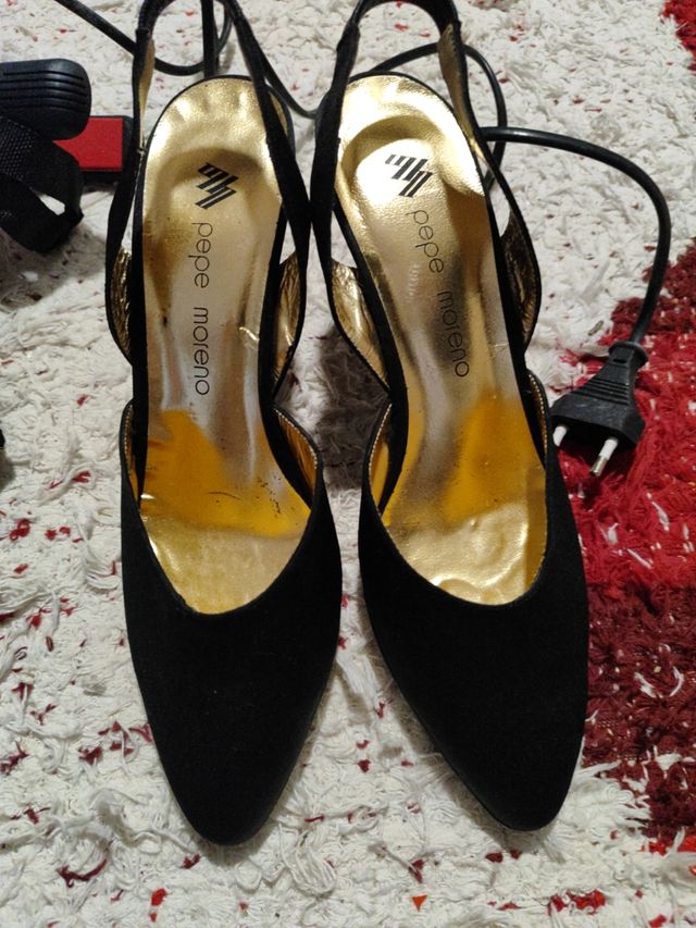 Sandalias Pepe Moreno negras tacón