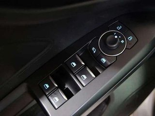 Ford Focus 1.0 Ecoboost MHEV 92kW ST-Line Auto