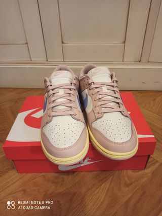 Nike Dunk Low pink oxford
