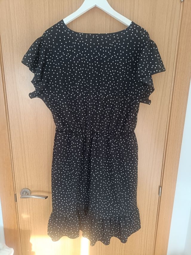 Vestido lunares blanco y negro