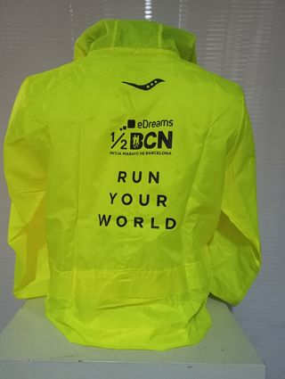 Cortavientos Mitja Marató Barcelona