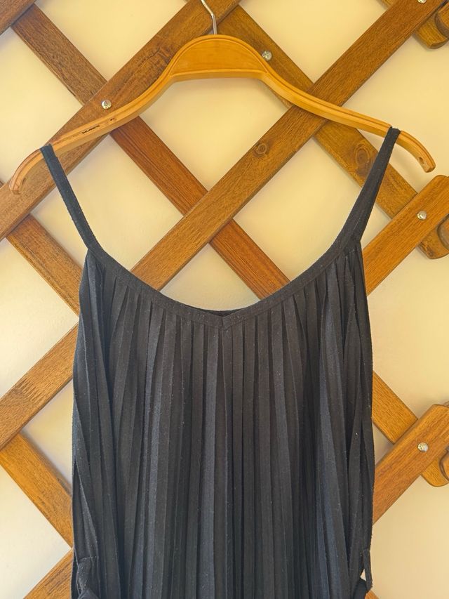 Vestido plisado negro Pull&Bear