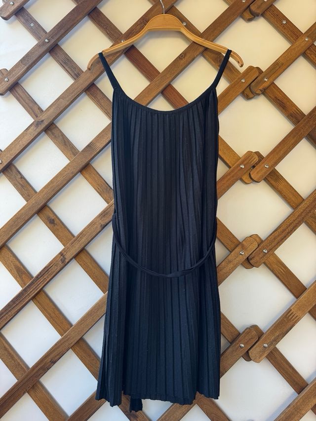 Vestido plisado negro Pull&Bear