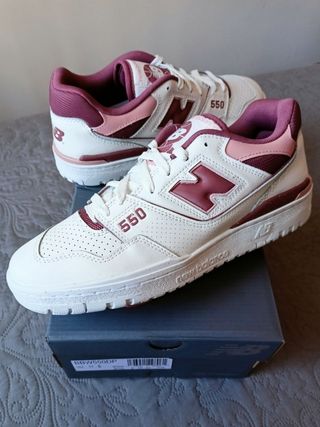 Zapatillas New Balance 550 talla 43 crudo/granate
