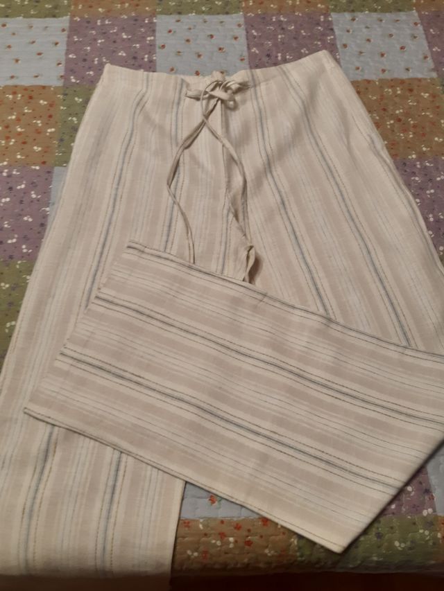Pantalón rayado Zoteno beige, talla L