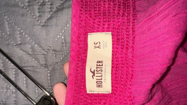 Camiseta Hollister rosa talla XS