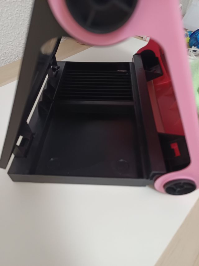 Pizarra magnética infantil rosa en su caja