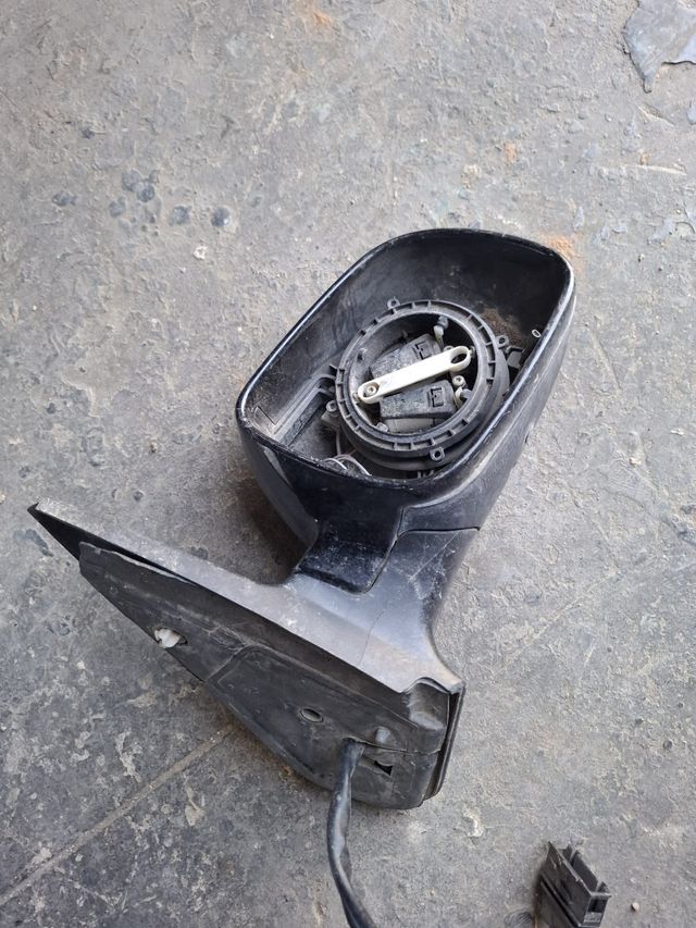 Retrovisor exterior E1010515