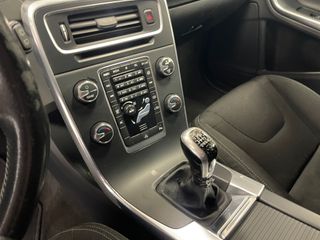Volvo V60 Cross Country 2.0 D3