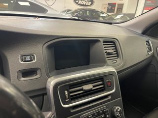 Volvo V60 Cross Country 2.0 D3
