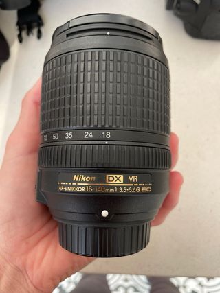 Nikon D5200 - Cámara réflex digital