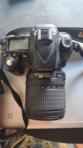 Fotocamera DSLR Nikon D90 da 12,3 MP con obiettivo Nikon