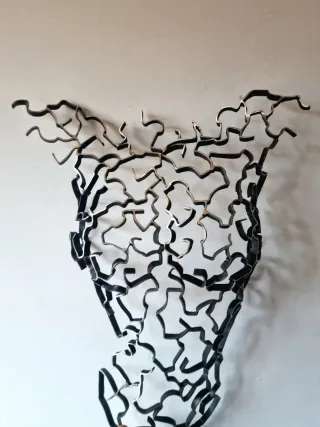 Escultura de metal Daphne