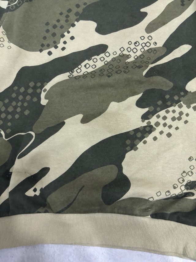 Felpa Nike verde oliva mimetica