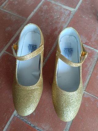 Zapatos niña brillantes dorados