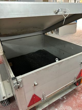 Remolque portamaletas metálico